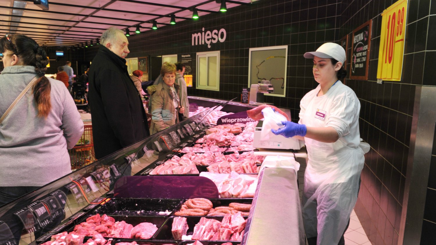 Które sieci sklepów i supermarketów najlepiej traktuje zwierzęta? To widać w tym rankingu Ranking supermarketów pod kątem dobrostanu zwierząt w 2024. Które sieci wypadły najgorzej?