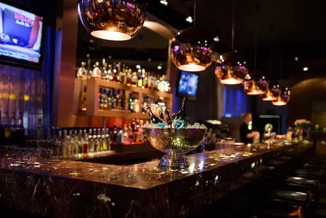 Restauracja 99 to miejsce, gdzie nie tylko dobrze zjemy, ale możemy liczyć na fachową obsługę.