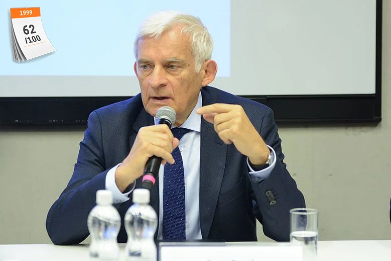 Reformy rządu Jerzego Buzka objęły kluczowe sektory i to cztery na raz w jednym roku