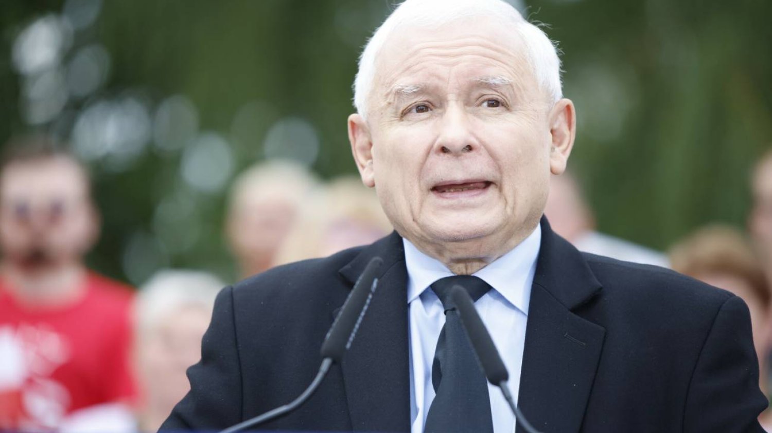 Nowy sondaż daje PiS zwycięstwo, ale partii Jarosława Kaczyńskiego wciąż daleko do samodzielnej większości