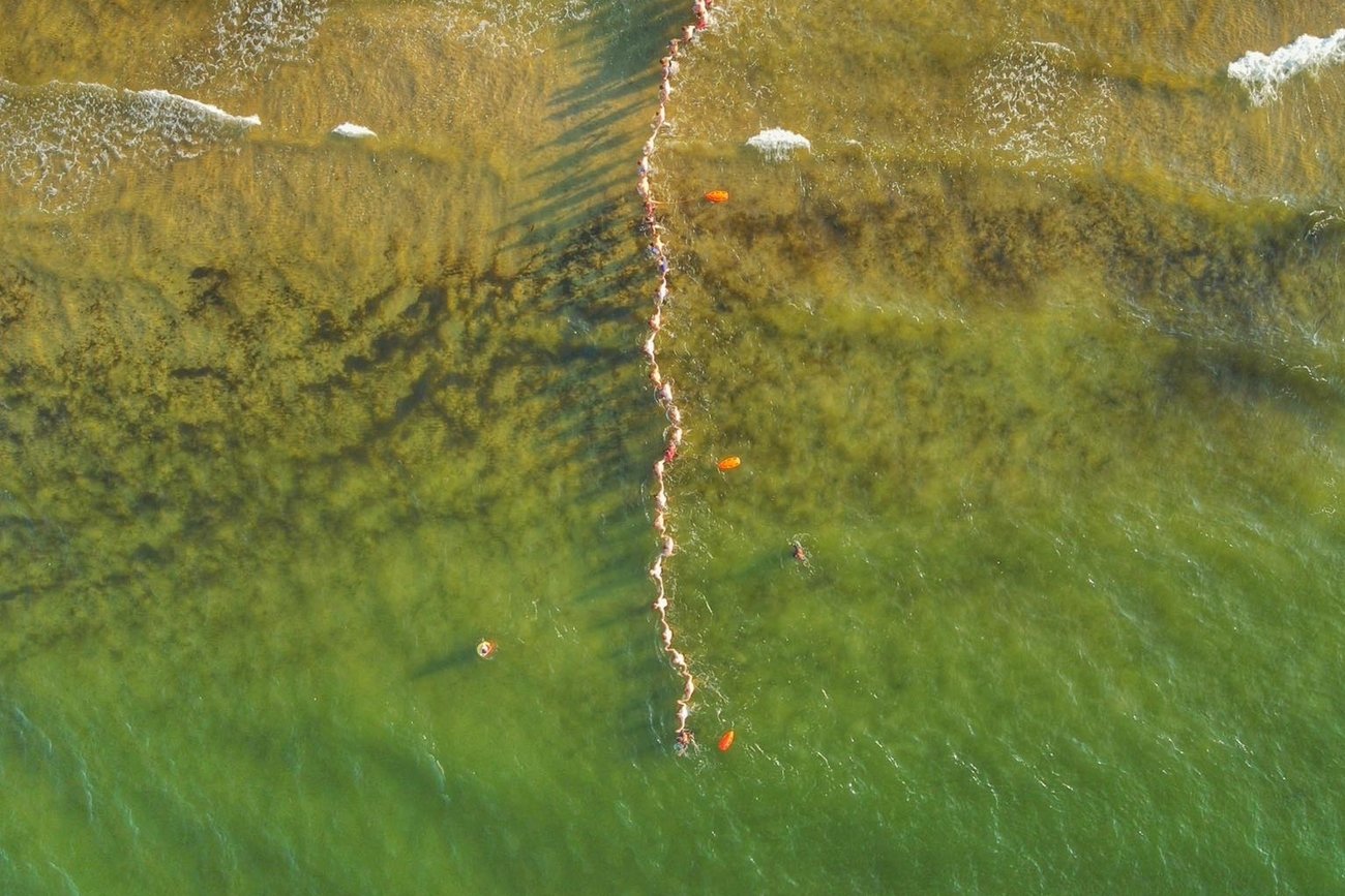 Żywy łańcuch w Gdańsku nad Bałtykiem.