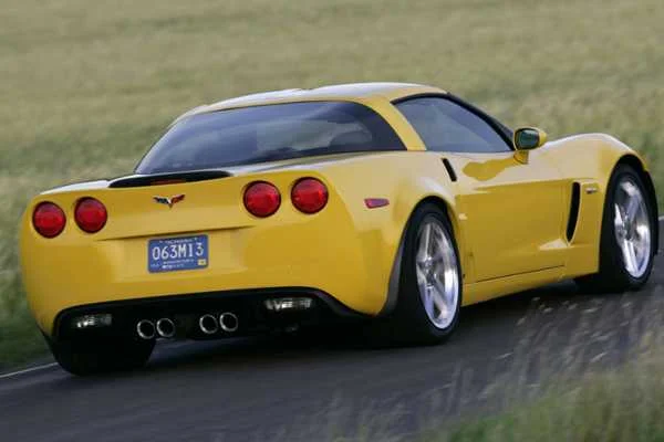 Charakterystyczne światła Chevroleta Corvette