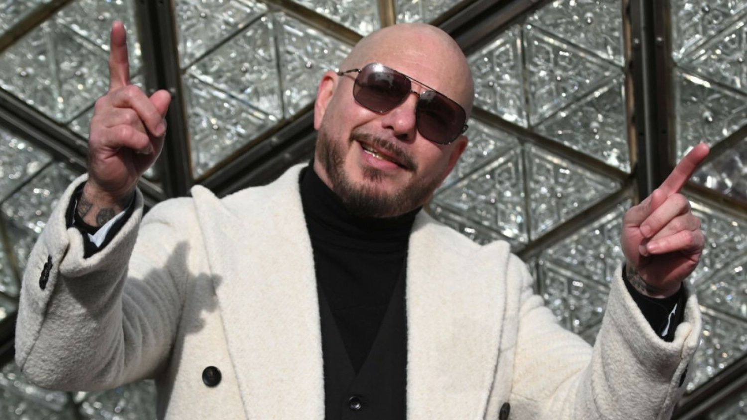 Co za zwrot akcji! Drugi koncert Pitbulla w Polsce jednak się odbędzie. Pitbull ogłosił drugi koncert w Polsce. Wiemy, kiedy rusza sprzedaż biletów.