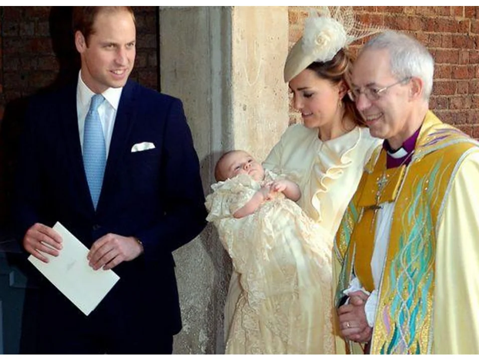 Rozgłos gwarantuje dobre urodzenie chrzest księcia George'a - syna księżnej Kate i księcia Williama