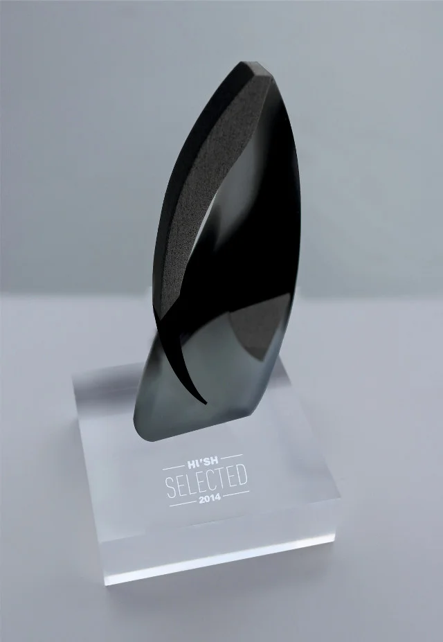 Statuetka Hush Selected.
