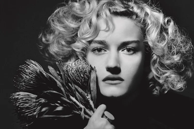 W najnowszej odsłonie kalendarza wystąpiła gwiazda serialu "Ozark" Julia Garner