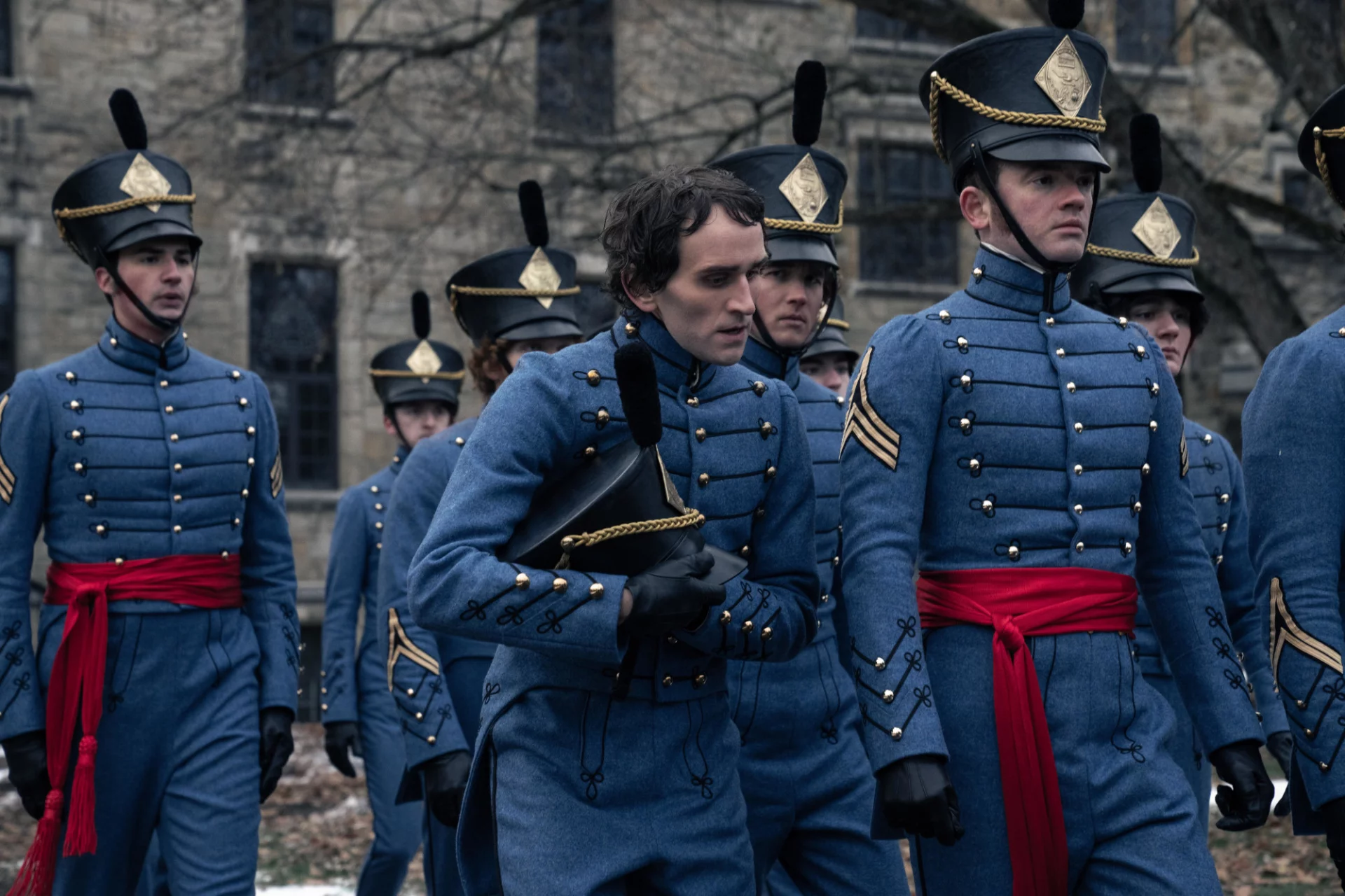 Harry Melling jako Edgar Allan Poe w filmie "Bielmo"