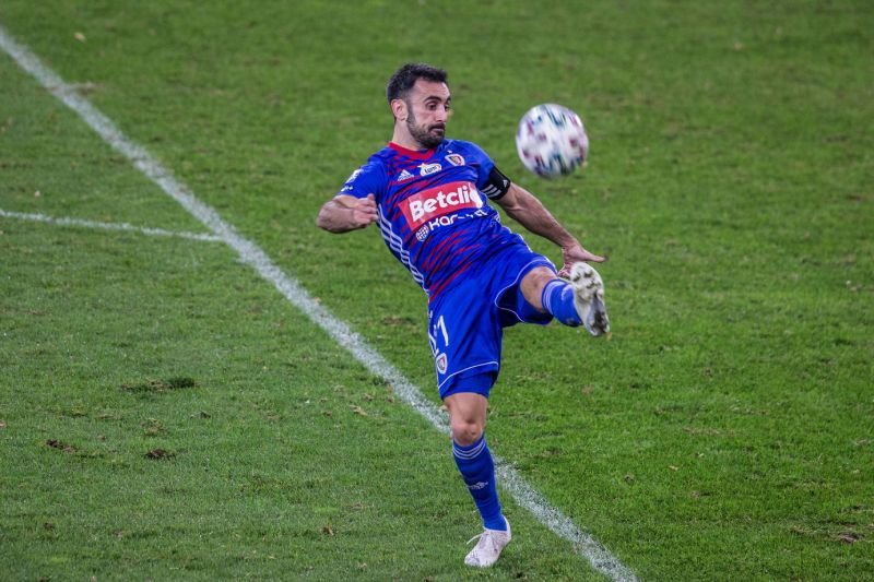 Gerard Badia to w PKO Ekstraklasie wzór profesjonalizmu i pozytywnego podejścia do innych