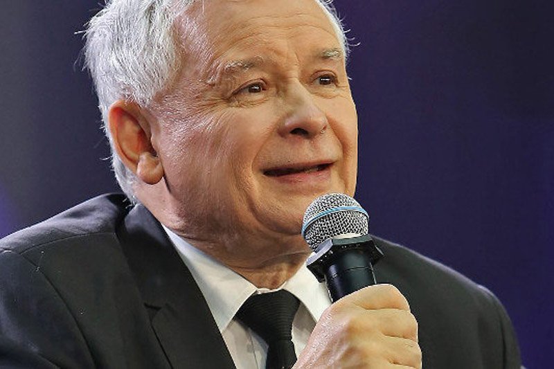Jarosław Kaczyński wygłosił bardzo żywiołową przemowę na tzw. miesięcznicy smoleńskiej, którą zorganizowano pod Pałacem Prezydenckim w Warszawie.