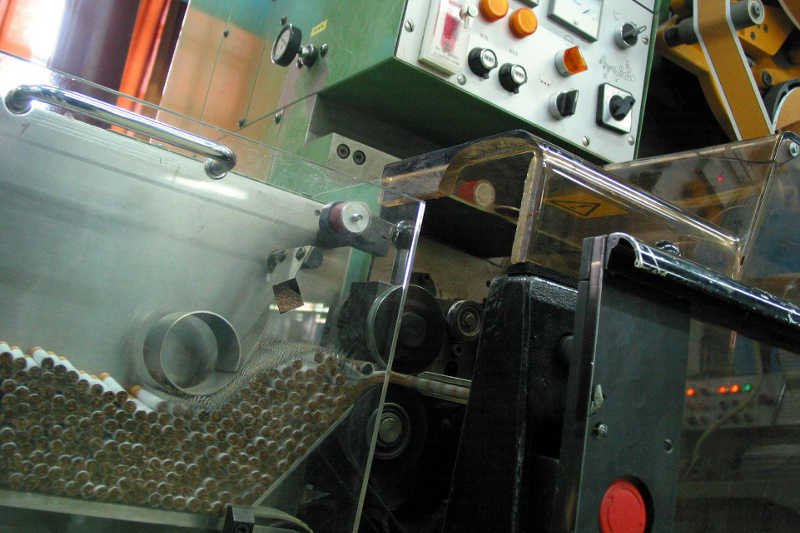 Pomimo, że podniesienie akcyzy na papierosy spowodowały spadek wpływów do budżetu, ministerstwo finansów planuje dalsze podwyżki.