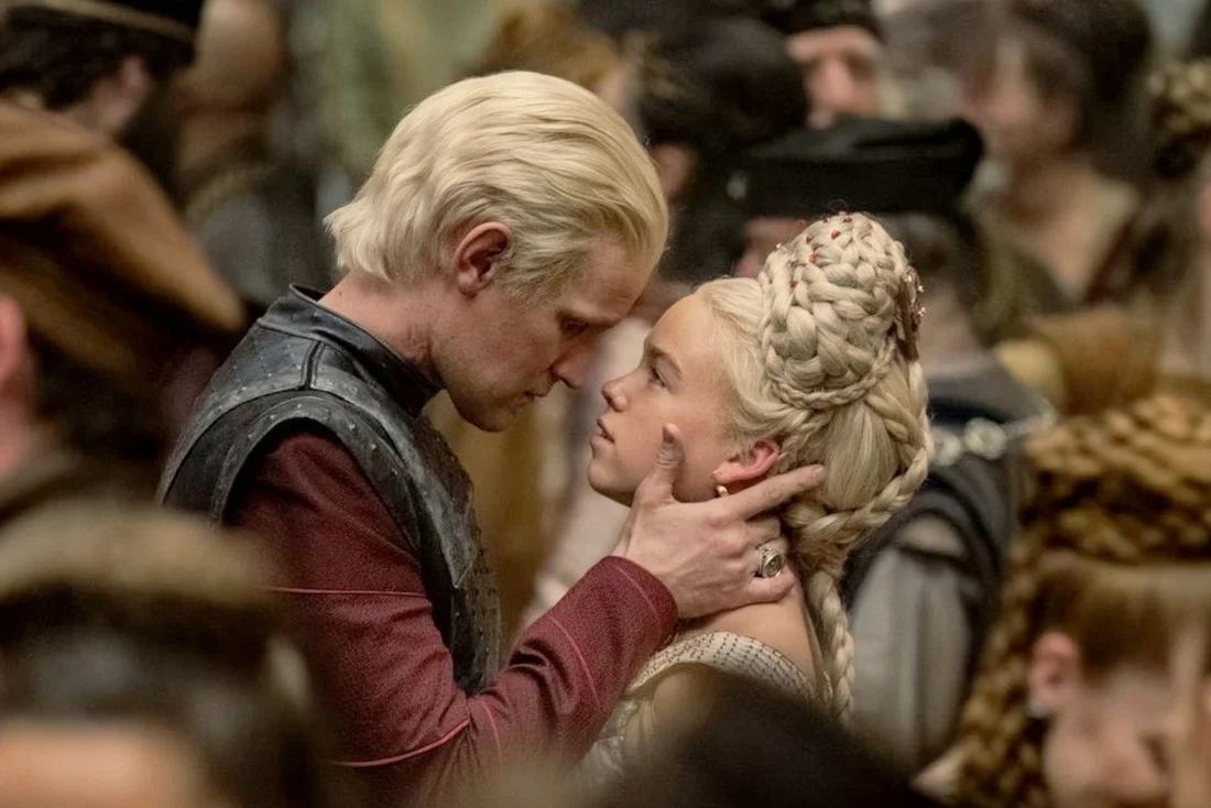 Rhaenyra i Daemon, czyli Milly Alcock i Matt Smith, w "Rodzie smoka"