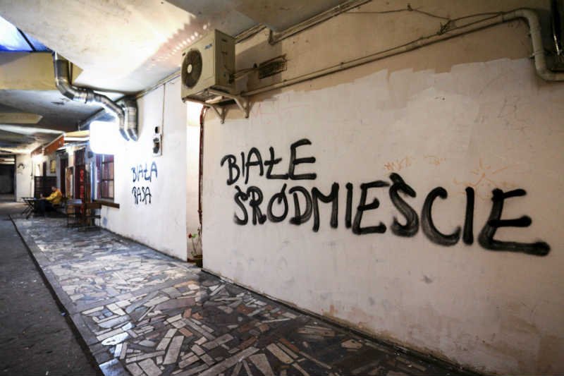 Prokuratorzy coraz intensywniej walczy z rasizmem.