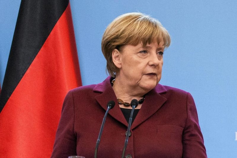 Rząd Niemiec wyśle pomoc medyczną do Włoch. Na początek milion masek.