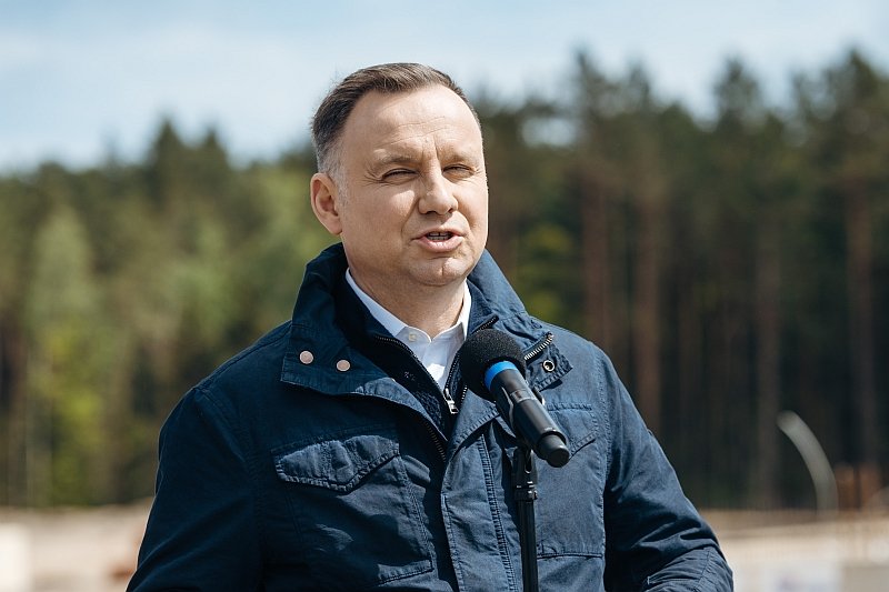 Andrzej Duda ma nowy pomysł: oczka wodne dla wszystkich domów.