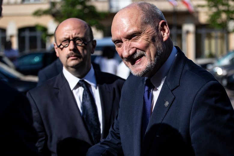 Antoni Macierewicz ma odmienne zdanie na temat polityki Donalda Trumpa.