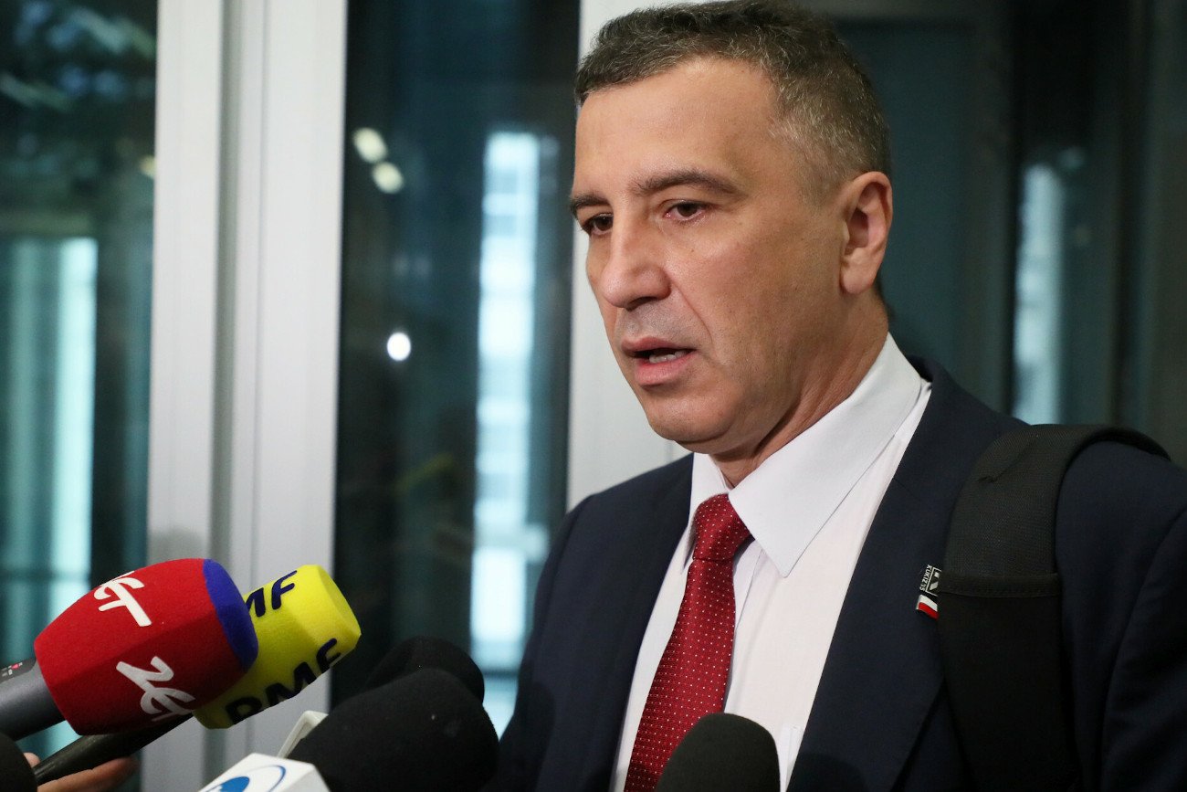 Paweł Kukiz odwołał udział w programie Polsat News, a zamiast niego wystąpił inny polityk Kukiz'15 Jarosław Sachajko.