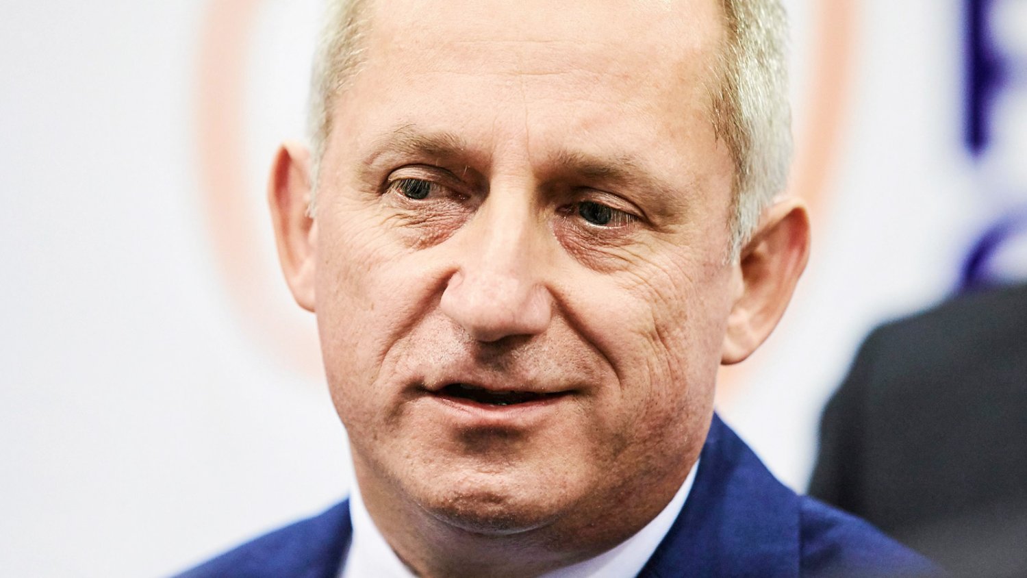 W rozmowie z naTemat.pl przewodniczący klubu parlamentarnego PO Sławomir Neumann komentuje aferę dotyczącą relacji ks. Tomasza Jegierskiego i Kornela oraz Mateusza Morawieckich. I sugeruje, że to nie ostatnie kłopoty czekające na PiS.