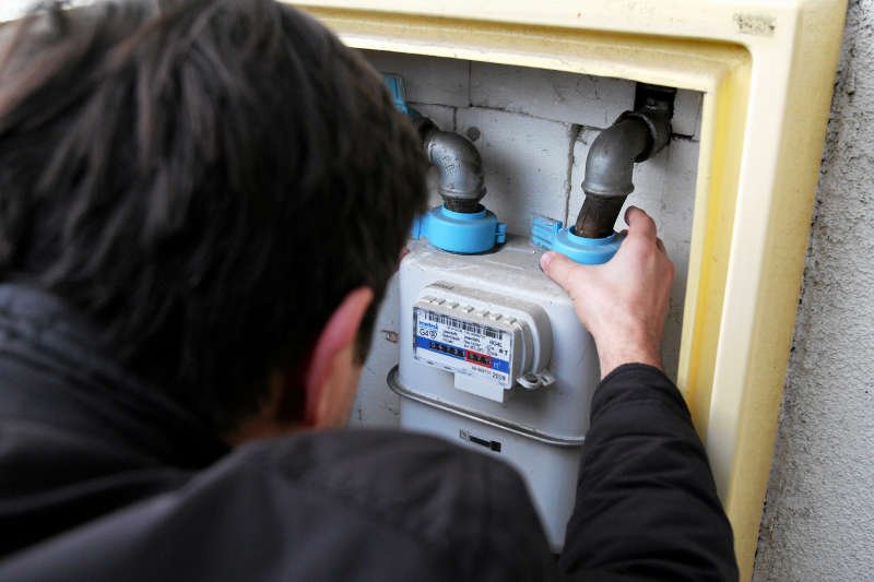 PGNiG idzie na wojnę z nieuczciwymi sprzedawcami, którzy podszywają się pod firmę. Będzie z nimi walczyć szeroko zakrojoną kampanią