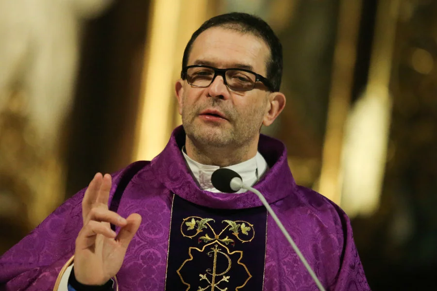 Ksiądz Jacek Stryczek, twórca sukcesu Szlachetnej Paczki, na co dzień pełni posługę w krakowskiej parafii.
