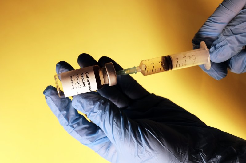 AstraZeneca. Belgia wprowadziła restrykcje wiekowe dotyczące szczepienia preparatem.