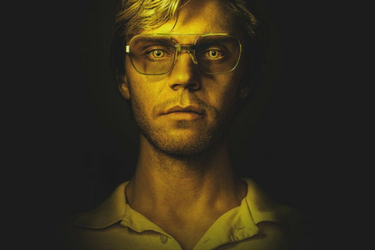 Evan Peters did not come out of the role of Dahmer for months. 