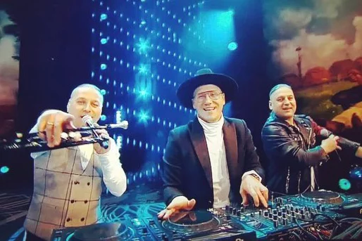Nowa piosenka Golec uOrkiestra, Gromee'ego i  Bedoesa wspięła się na szczyt YouTube.