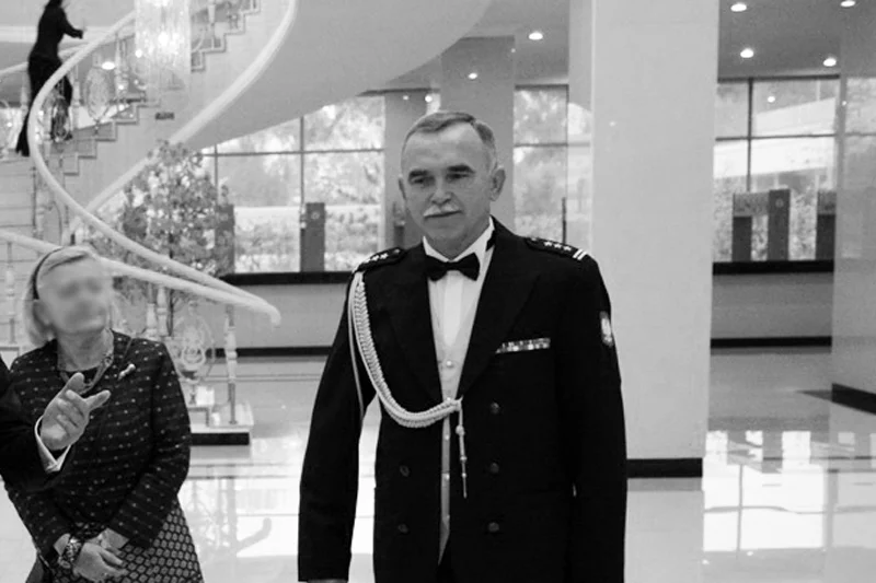 Czesław Kącki zginął na Ukrainie, gdzie pełnił funkcję obserwatora z ramienia OBWE.