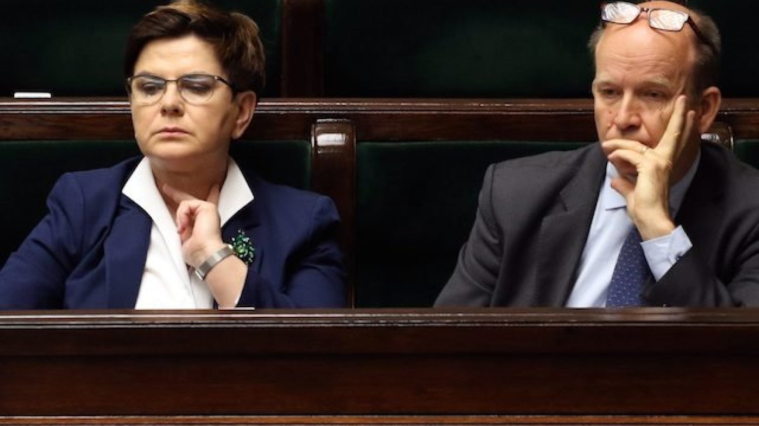 Premier Beata Szydło i minister zdrowia Konstanty Radziwiłł. Solidaryzują się ze służbą zdrowia. Na razie głównie słowem.