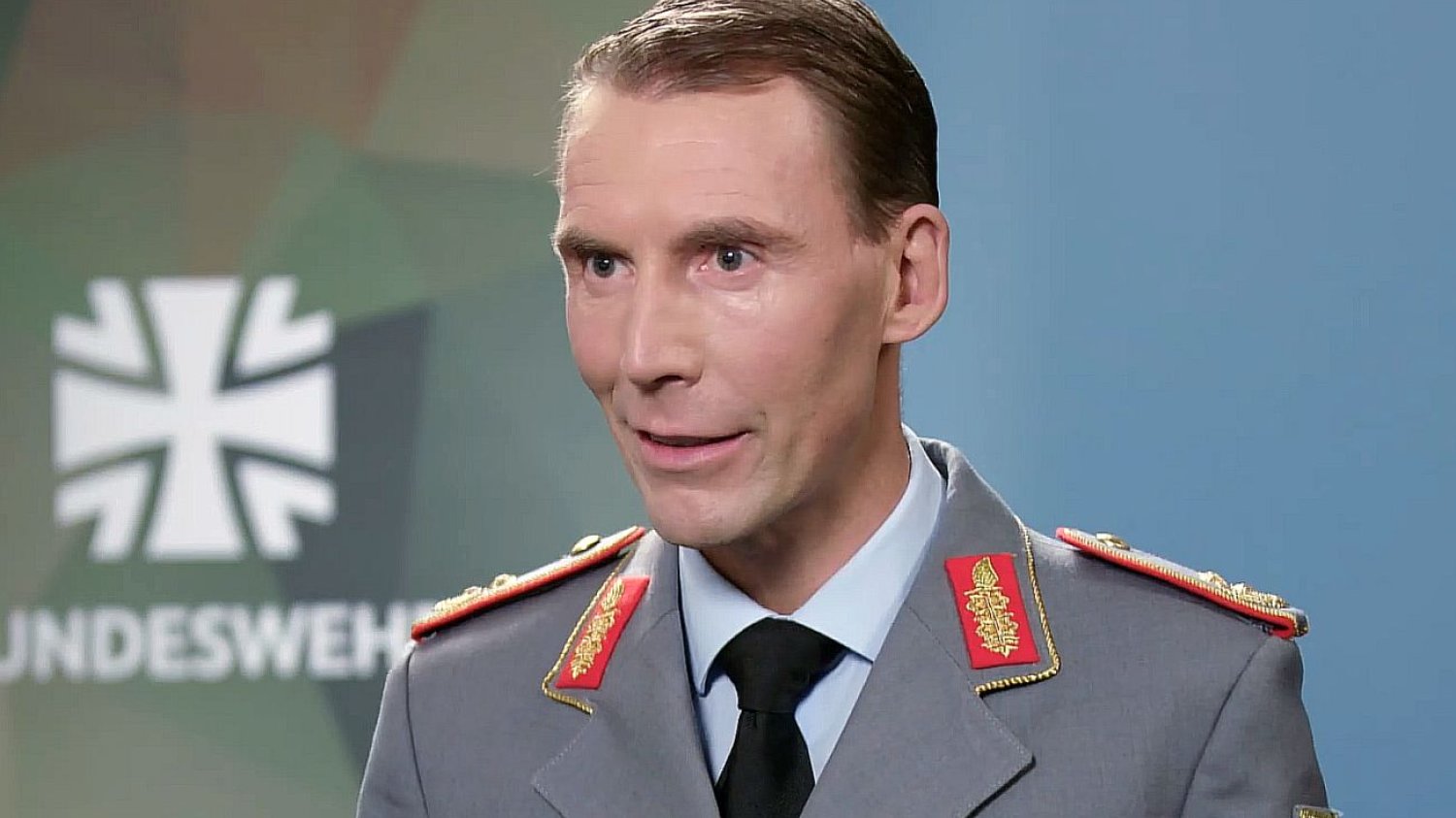 Rosja może przygotowywać się do jednoczesnego wystrzelenia nawet 2000 dronów przeciwko Ukrainie – mówi generał Christian Freuding, szef Centrum Sytuacyjnego dla Ukrainy w niemieckim Ministerstwie Obrony Rosja może przygotowywać się do jednoczesnego wystrzelenia nawet 2000 dronów przeciwko Ukrainie – mówi generał Christian Freuding, szef Centrum Sytuacyjnego dla Ukrainy w niemieckim Ministerstwie Obrony