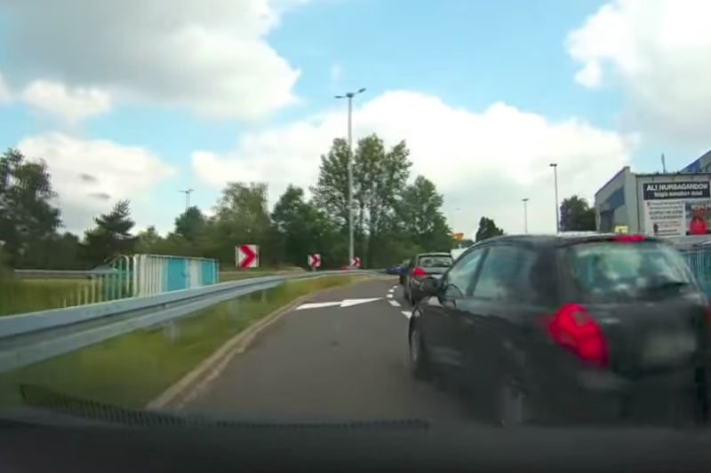 Tym razem drogowa karma dogoniła szeryfa polskich dróg szybciej niż można było się tego spodziewać.