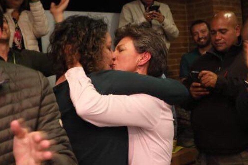 Claudia Lopez zwycięstwo w wyborach świętowała ze swoją narzeczoną.