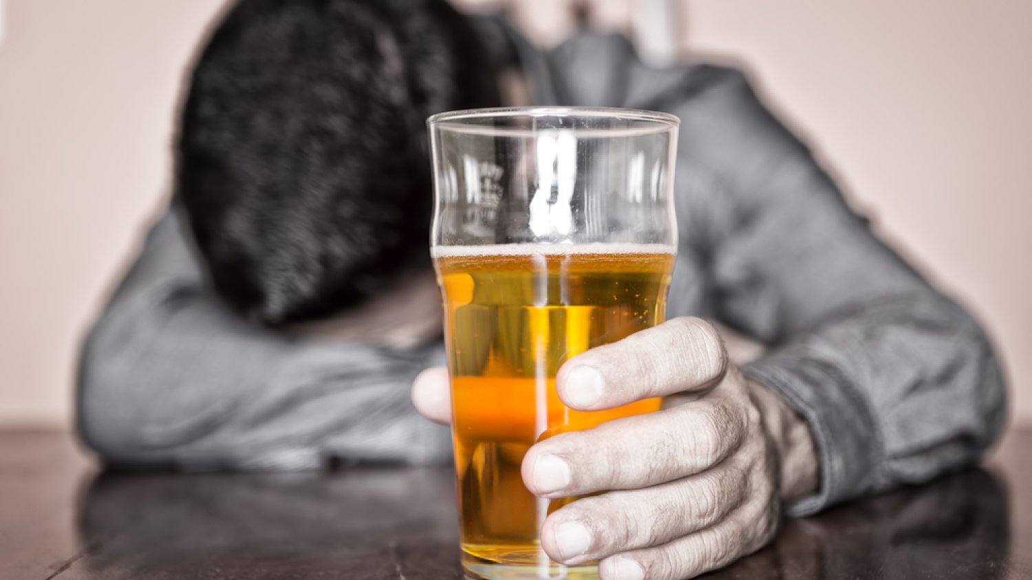 Wśród wielu nałogów, najczęściej spotykanym jest [url=http://tinyurl.com/nm658zq]alkoholizm.[/url]