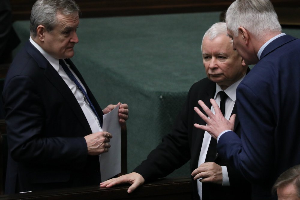 Prawo i Sprawiedliwość zanotowało drastyczny spadek poparcia w sondażu przeprowadzonym już po śmierci Pawła Adamowicza.