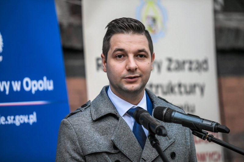 Patryk Jaki jest według opozycji zbyt często pokazywany w TVP.