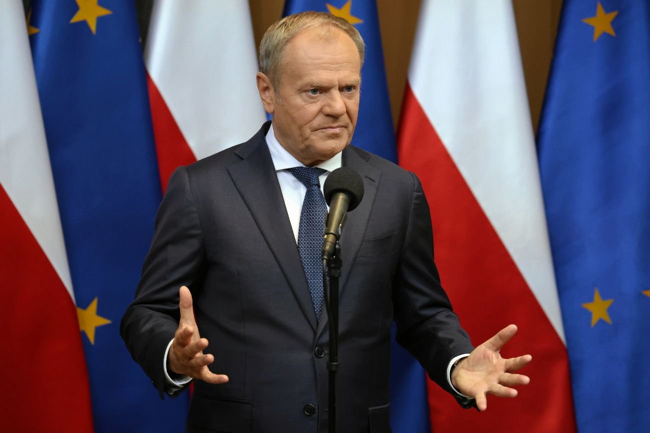 In Brussels, they asked Tusk if he knew the result  of the election. The prime minister's eloquent answer