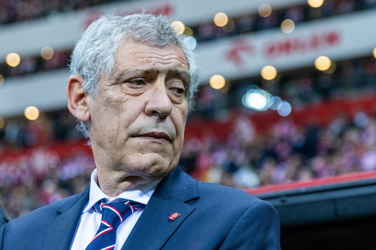 Fernando Santos jest już w Warszawie. Wylądował niedawno na Lotnisku Chopina.
