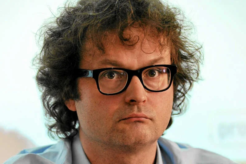 Prof. Tadeusz Bartoś ocenia, że Kościół traktuje swoich wiernych jak poddanych.