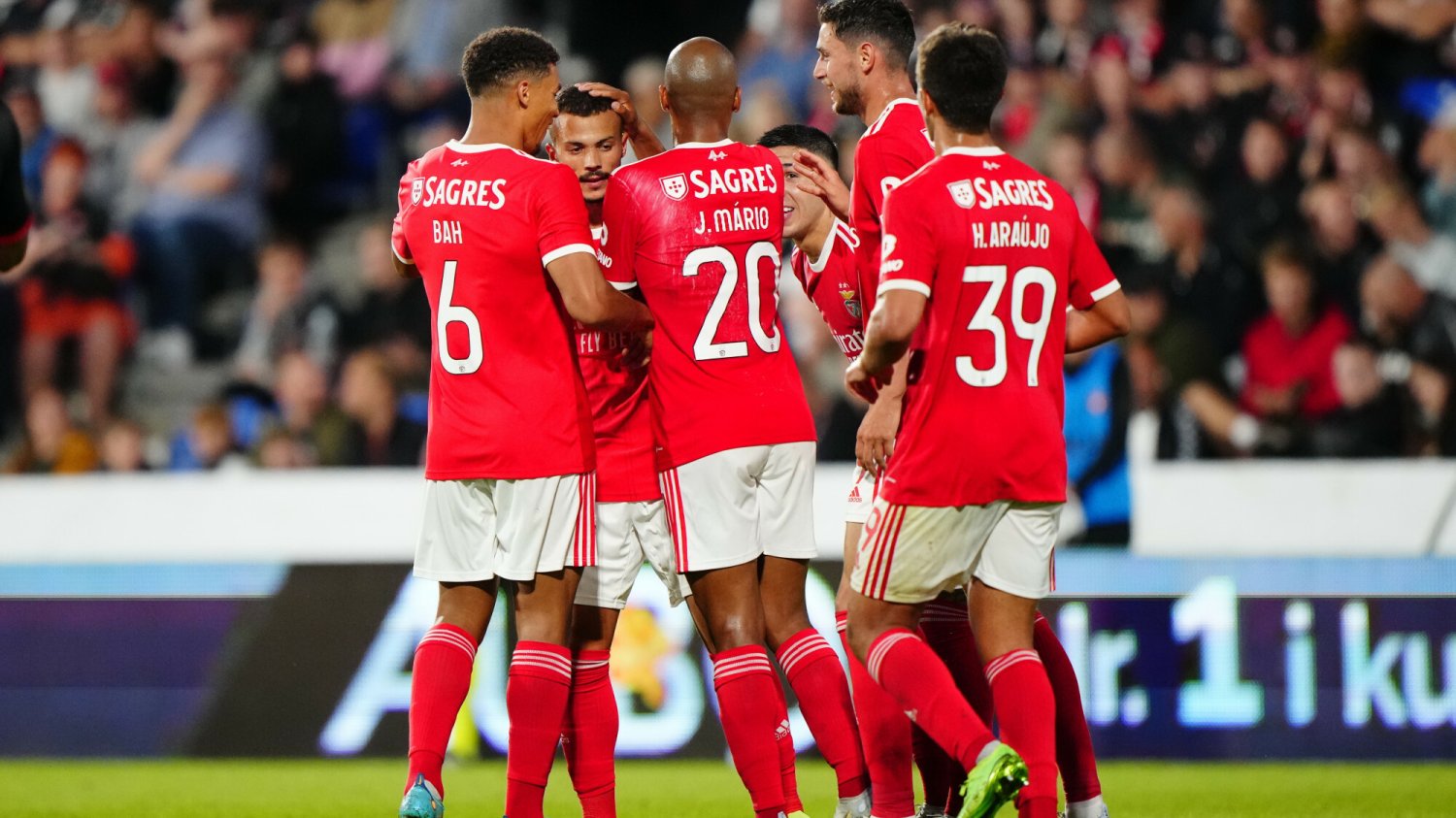 Benfica Lizbona wygrała w Łodzi i jest o krok od fazy grupowej Ligi Mistrzów