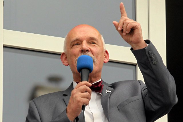 Janusz Korwin-Mikke został ukarany za "rasistowski i obraźliwy" język