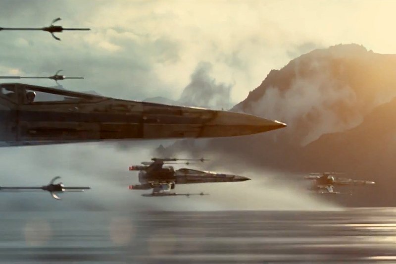 "Star Wars: Episode VII – The Force Awakens" - pojawił się pierwszy trailer.