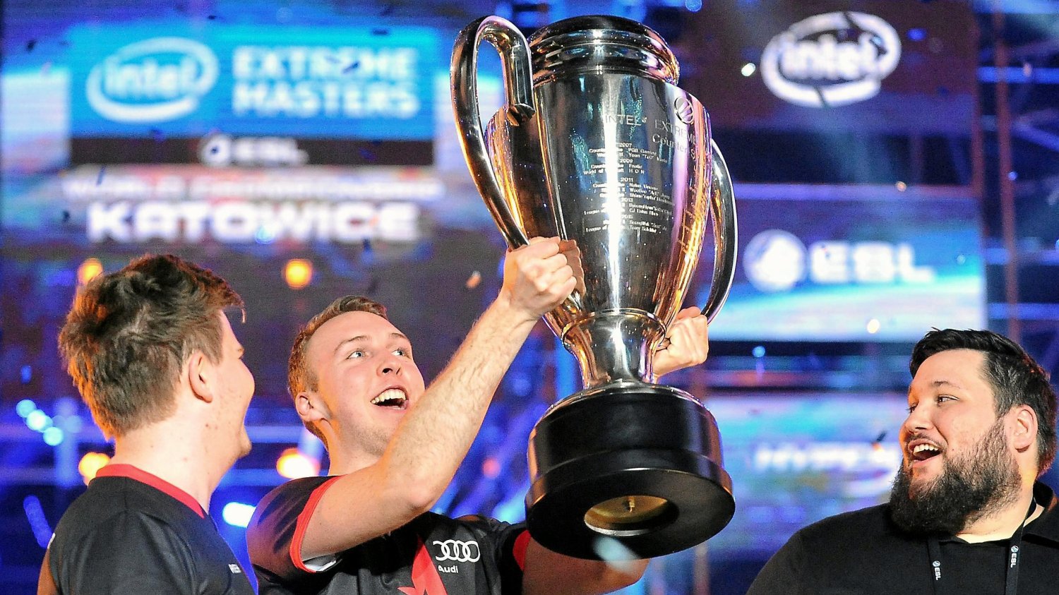 Zawody takie jak Intel Extreme Masters w Katowicach zbytnio nie różnią się od wielkich imprez sportowych.