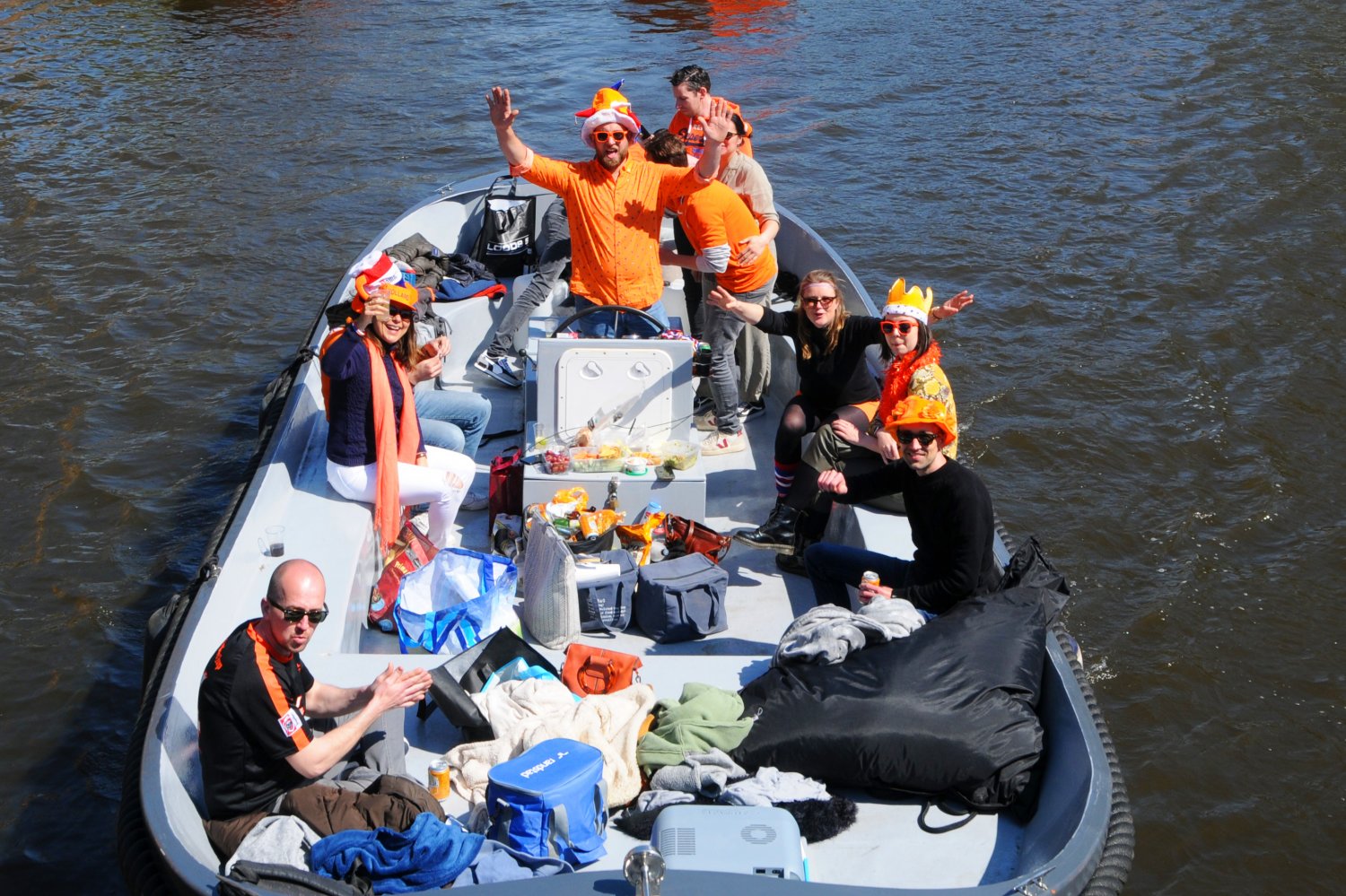 Jak wygląda Dzień Króla w Amsterdamie? "Pomarańczowa" tradycja to największe holenderskie święto i dzień wolny.