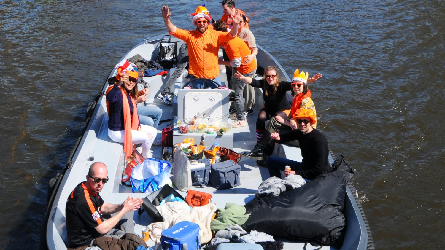 Jak wygląda Dzień Króla w Amsterdamie? "Pomarańczowa" tradycja to największe holenderskie święto i dzień wolny.