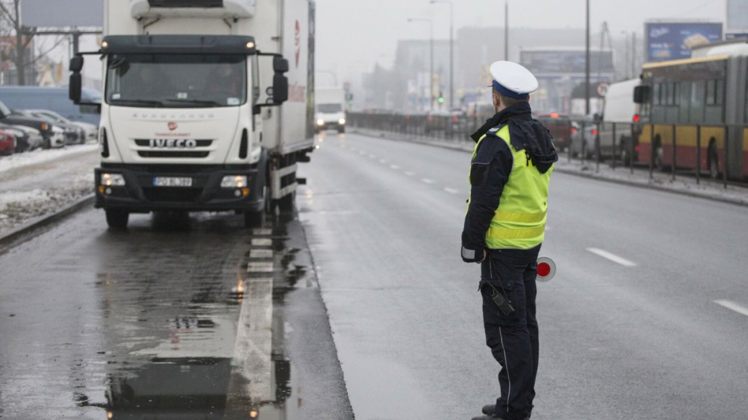 Zamiast mandatu dają pouczenie. Polscy policjanci wszczęli protest