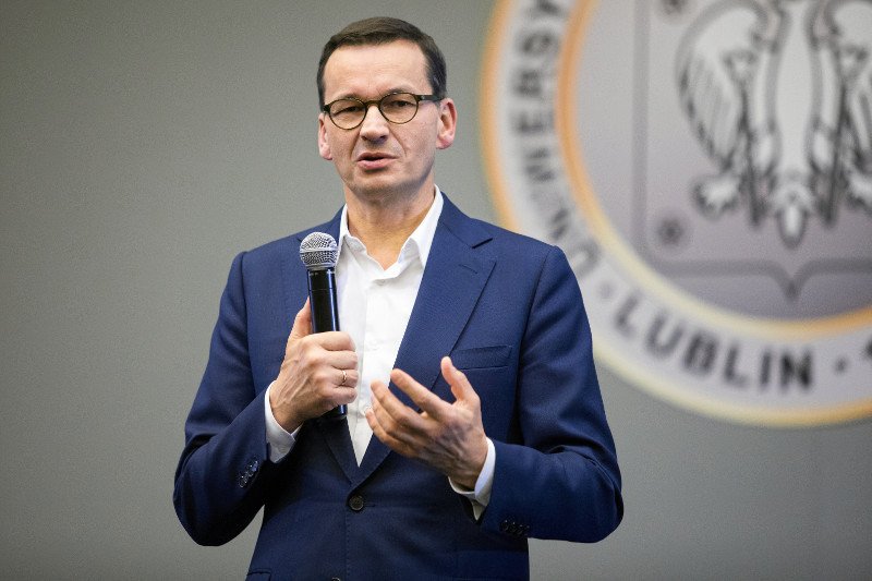 Mateusz Morawiecki skrytykował Emmanuela Macrona za wypowiedź odnośnie NATO.