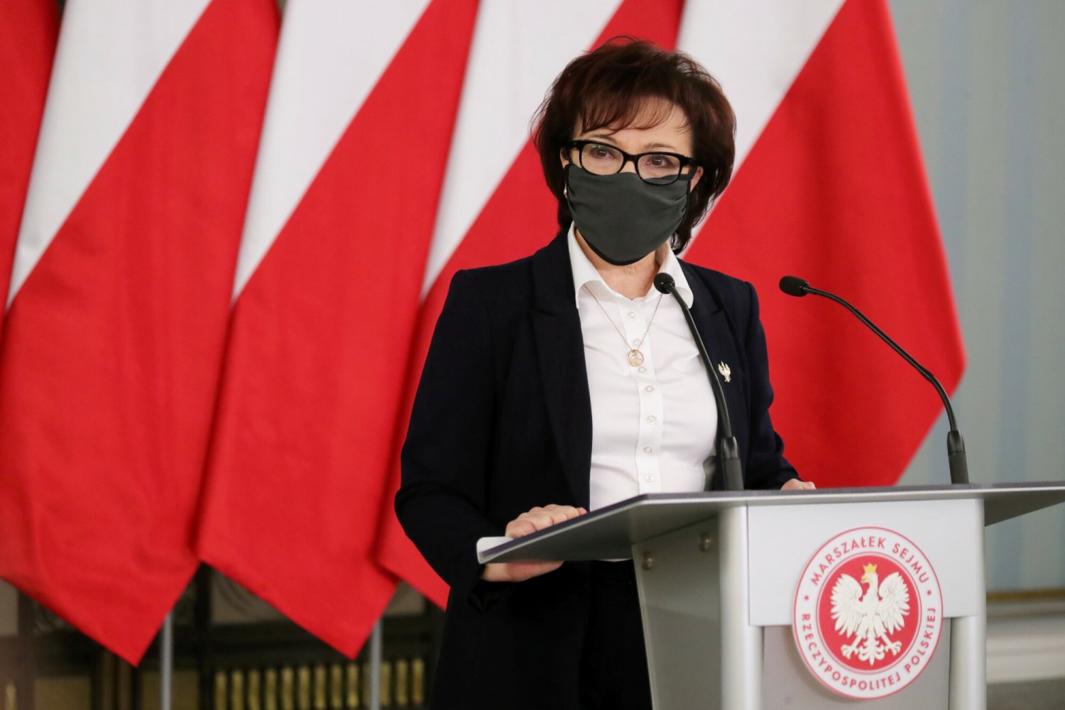 Marszałek Sejmu Elżbieta Witek objeżdża Polskę promując Polski Ład PiS.