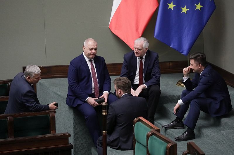 Posłowie PiS w Sejmie o koronawirusie