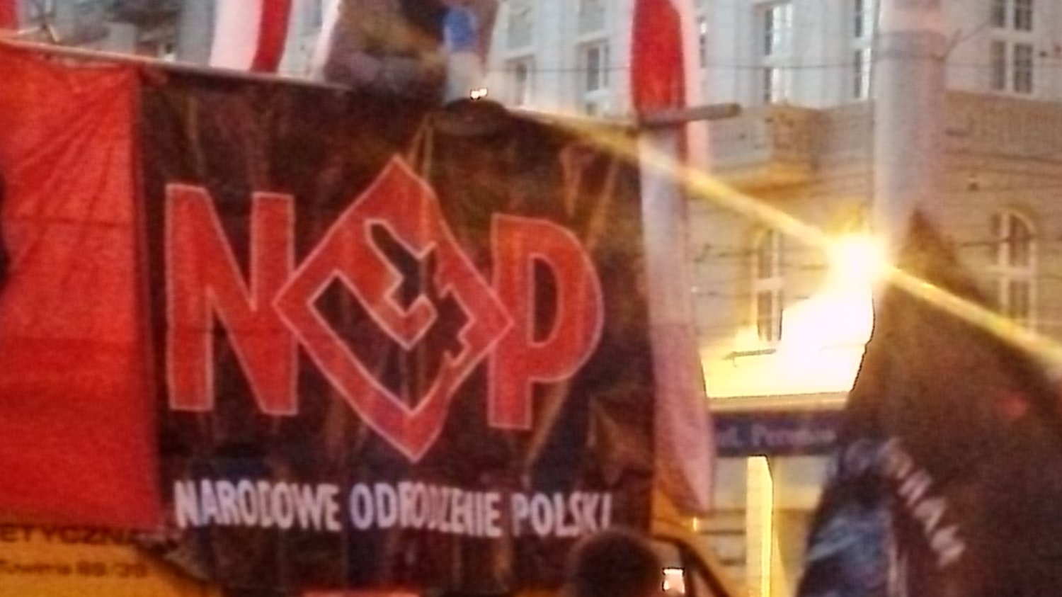 Zdjęcie zrobione telefonem przez autora chwile przed rozpoczęciem marszu.