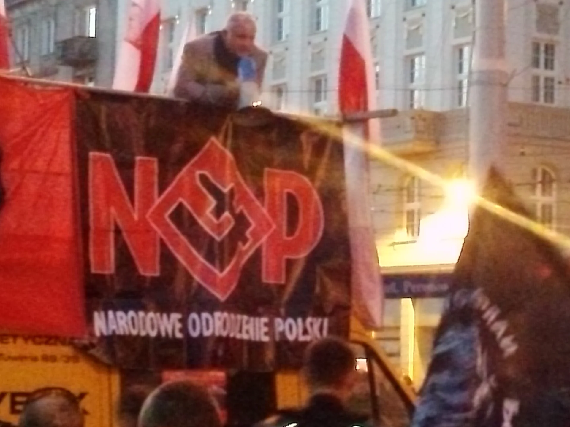 Zdjęcie zrobione telefonem przez autora chwile przed rozpoczęciem marszu.