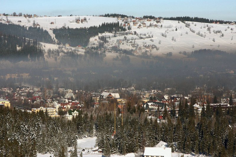 Widok z Wielkiej Krokwi. Smog nad Zakopanem.